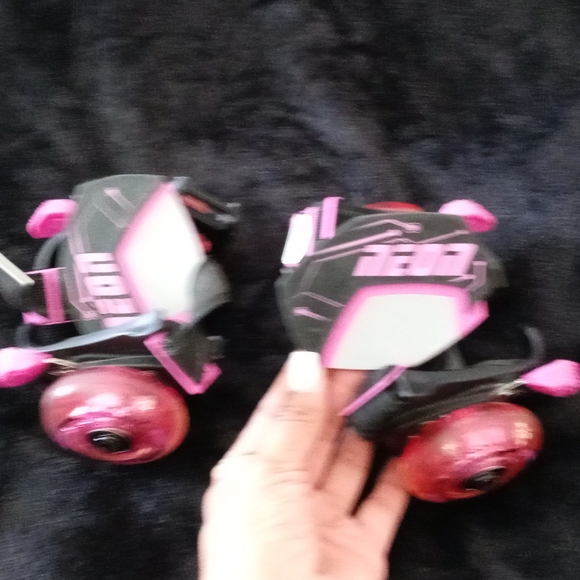 Neon Street Heel Skates - Picture 5 of 5